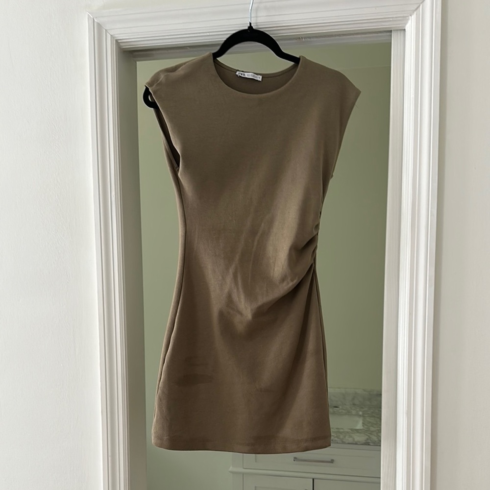 Brown Sleeveless Dress